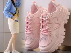 Ladies Fashion Sneakers / Ladies Shoes.