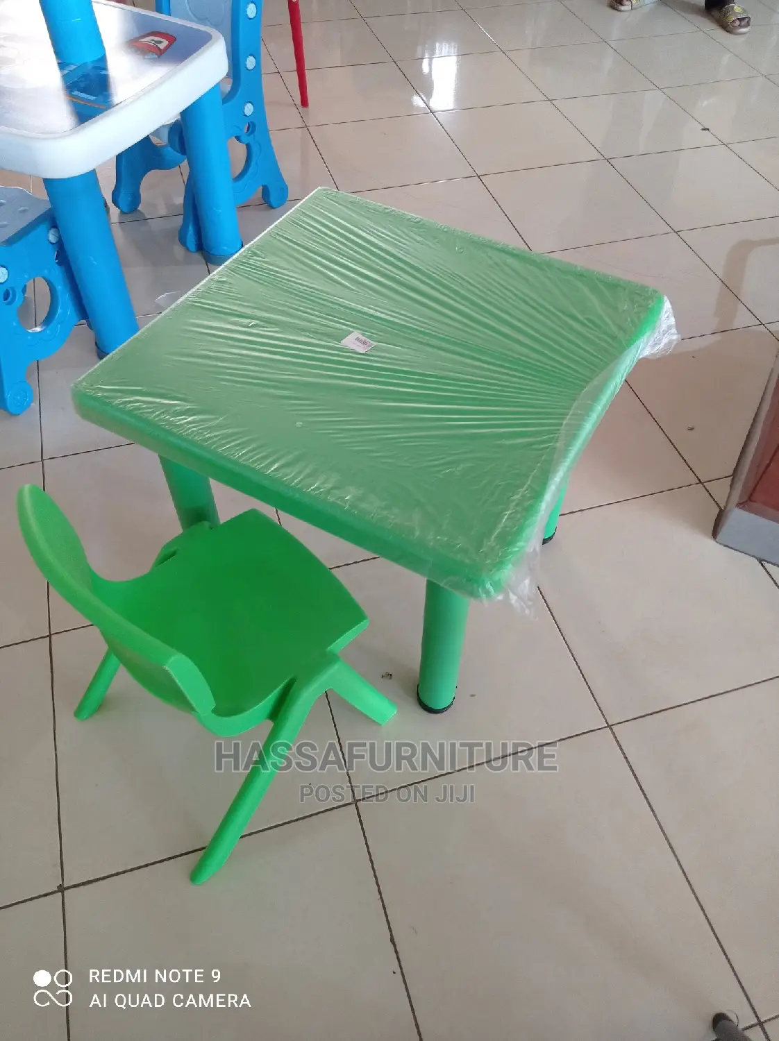 Plastic Kids Reading Tables