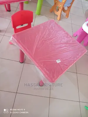 Plastic Kids Reading Tables