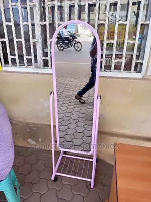 Dressing Mirror Pink