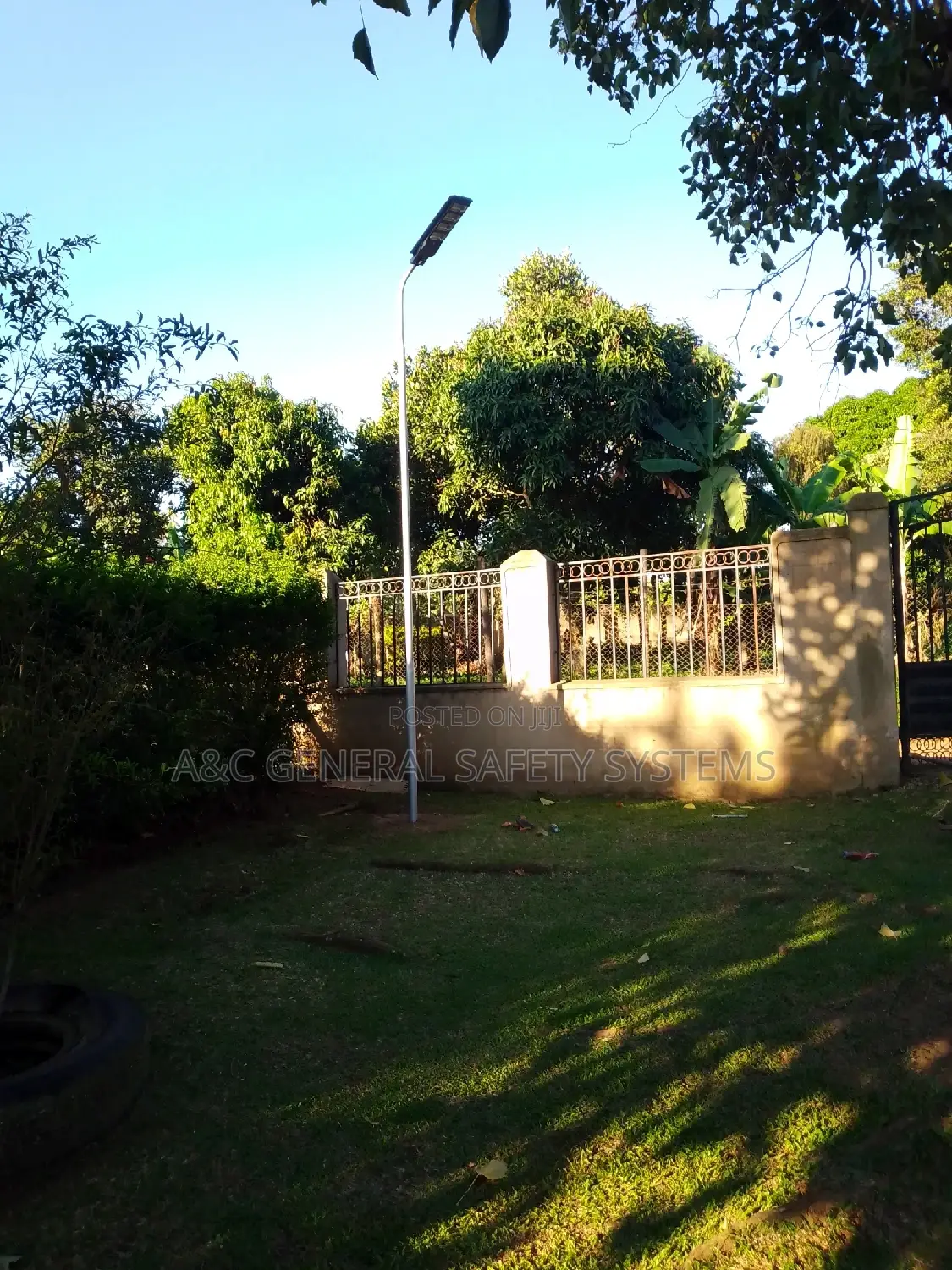 Solar Security Street Light 200w With Standpole Darkfighter