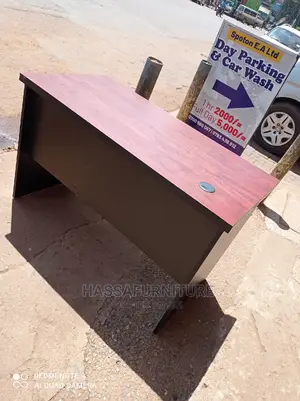 Office Desk Size 120cm Brand New