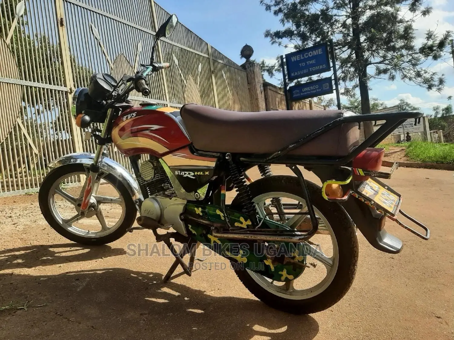 TVS Apache 160 4V 2019 Orange