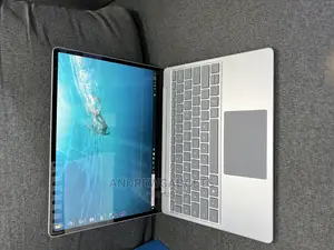 New Laptop Microsoft Surface Laptop 8GB Intel Core I5 SSD 256GB