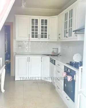 Kitchen Cabinet/ White Min Kitchen Design Call
