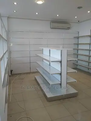 White Supper Market Partitions
