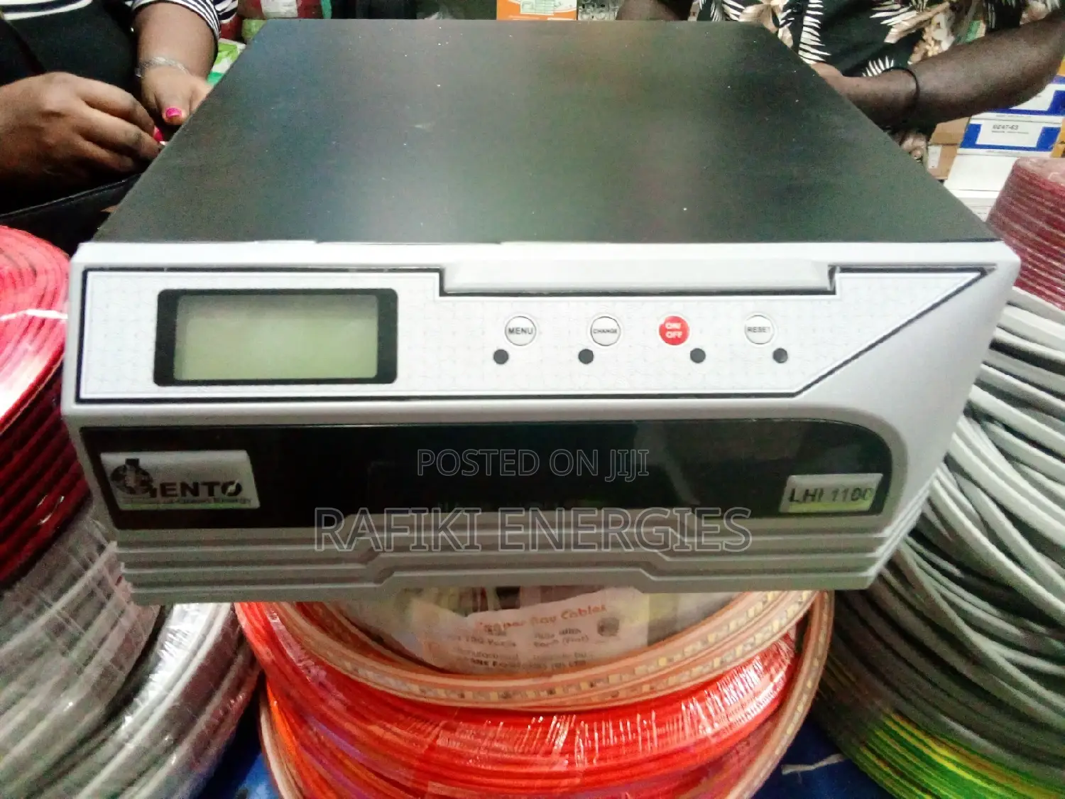 Lento UPS Inverters