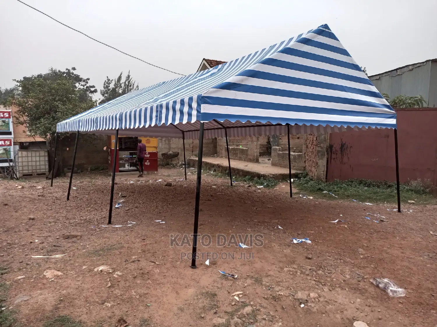 100 Seater Blue- White