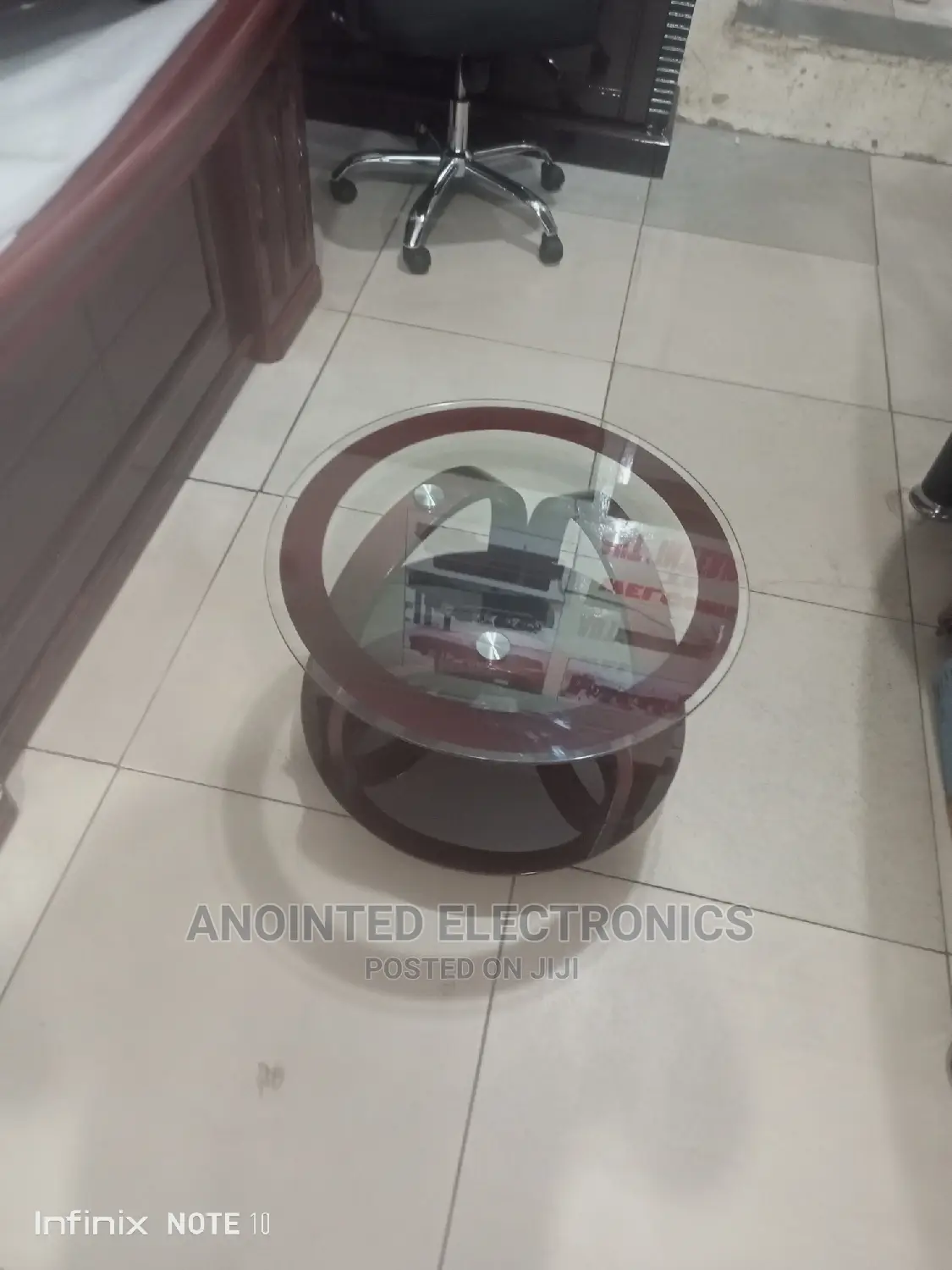 Glass Round Table