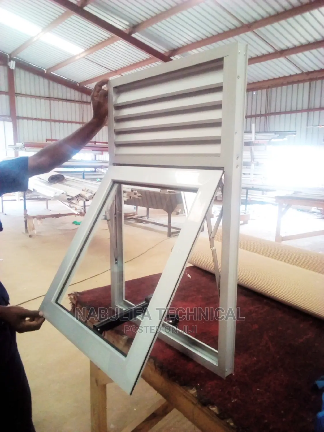 Aluminum Projected Windows Available at Affordable Rate