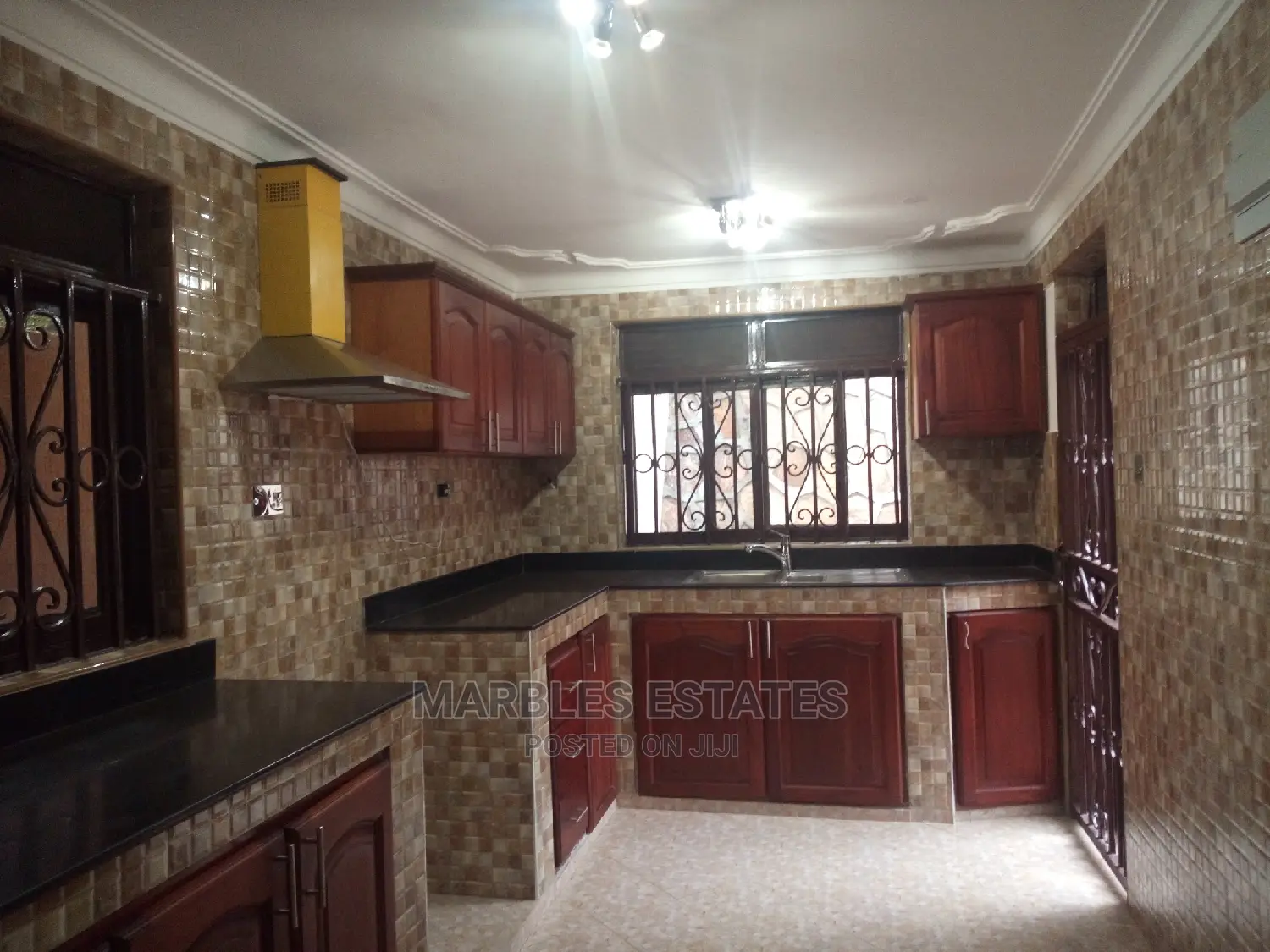 9bdrm House in Kololo, Central Division for Rent