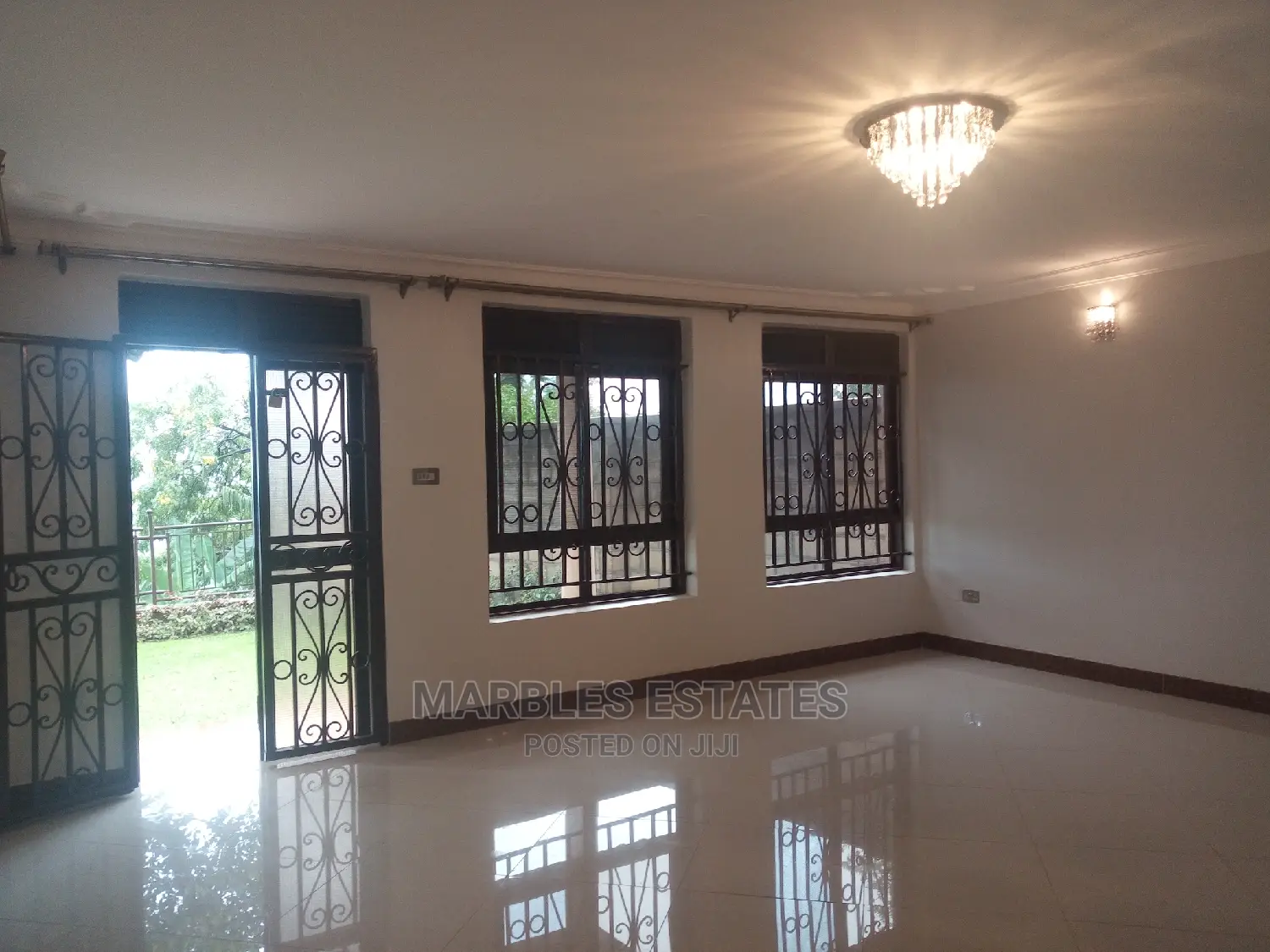 9bdrm House in Kololo, Central Division for Rent