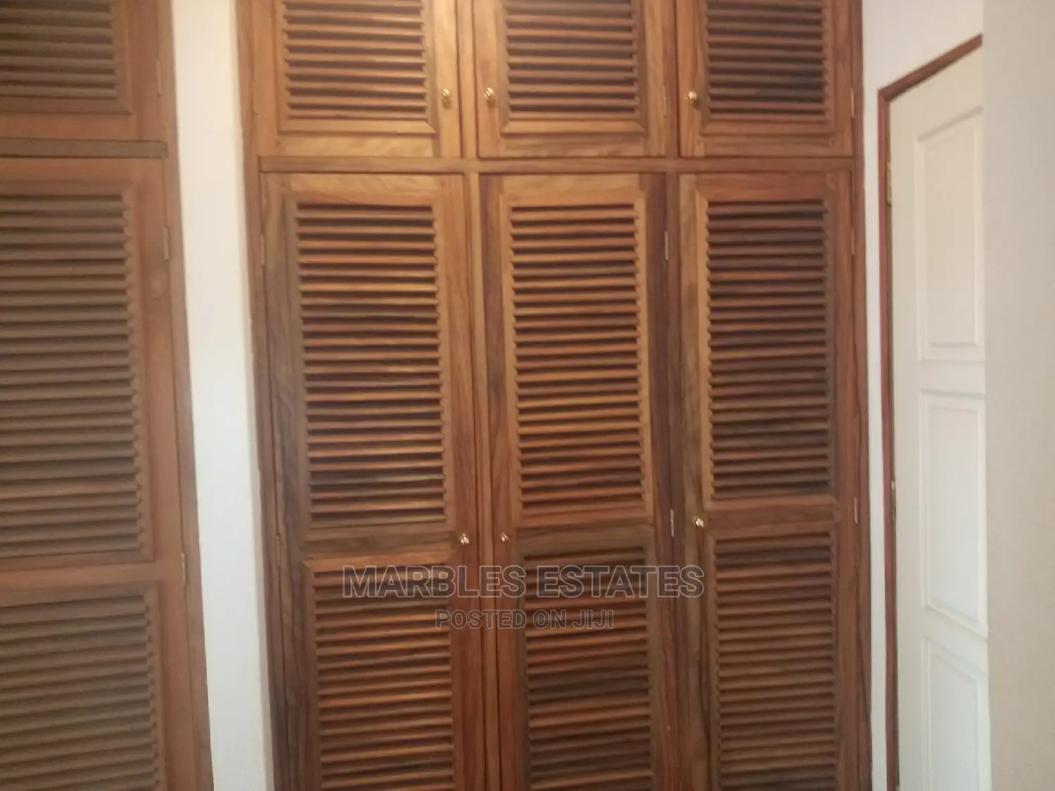 5bdrm House in Bugolobi, Central Division for Sale