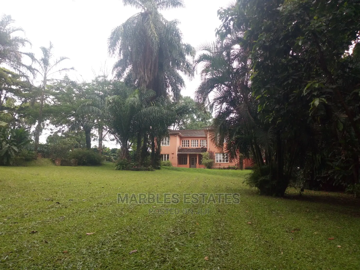 5bdrm House in Bugolobi, Central Division for Sale