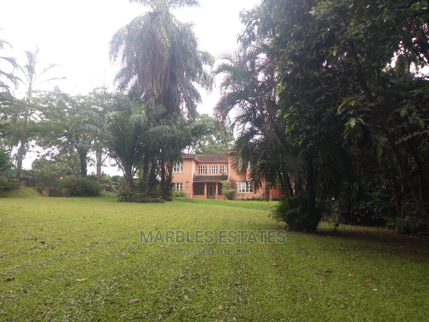 5bdrm House in Bugolobi, Central Division for Sale