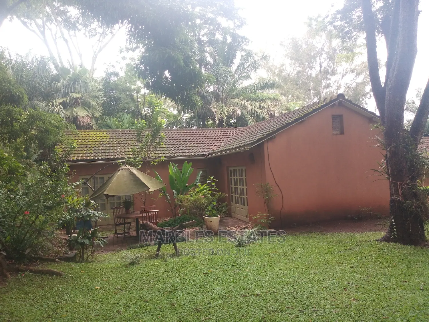 5bdrm House in Bugolobi, Central Division for Sale