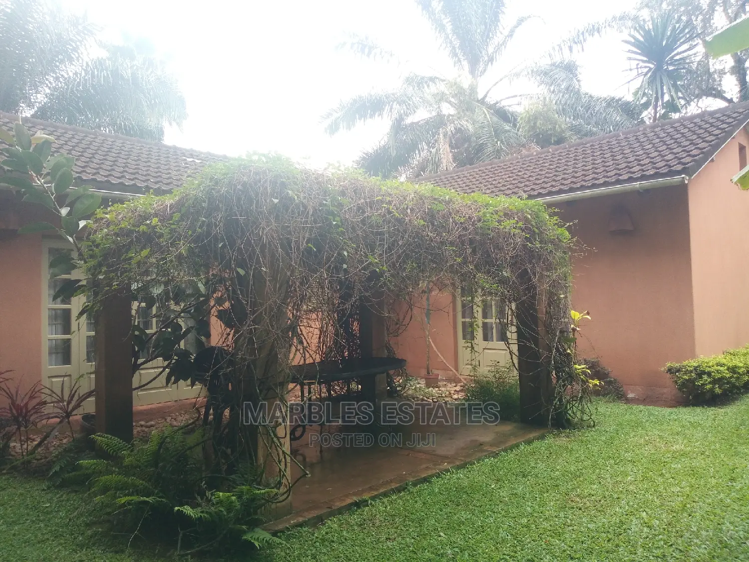 5bdrm House in Bugolobi, Central Division for Sale