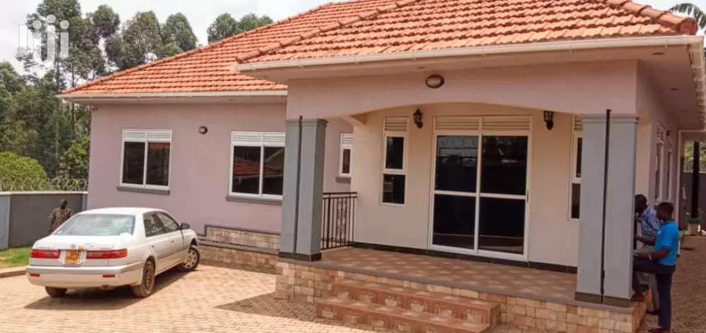 Bungaloo In Kira On Sell