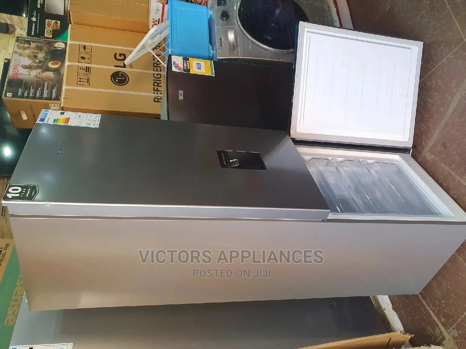 Hisense 341L Double Door Refrigerator With Water Dispenser