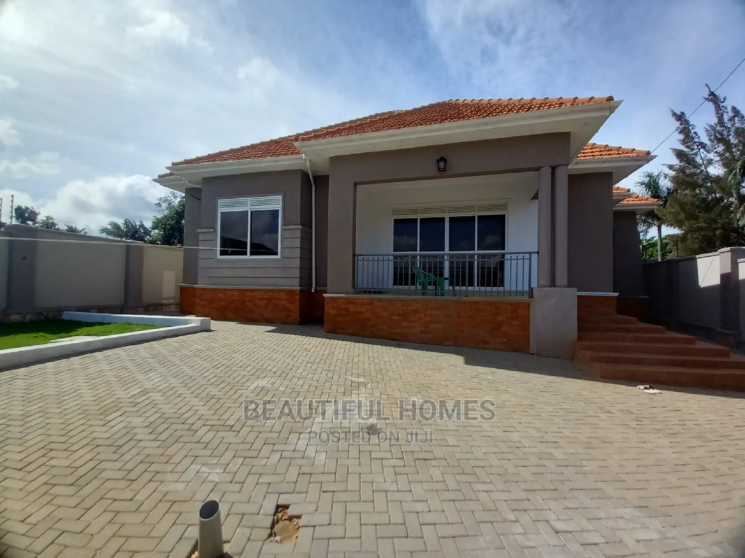 Furnished 4bdrm Bungalow in Kira Wealthy Estate for Sale