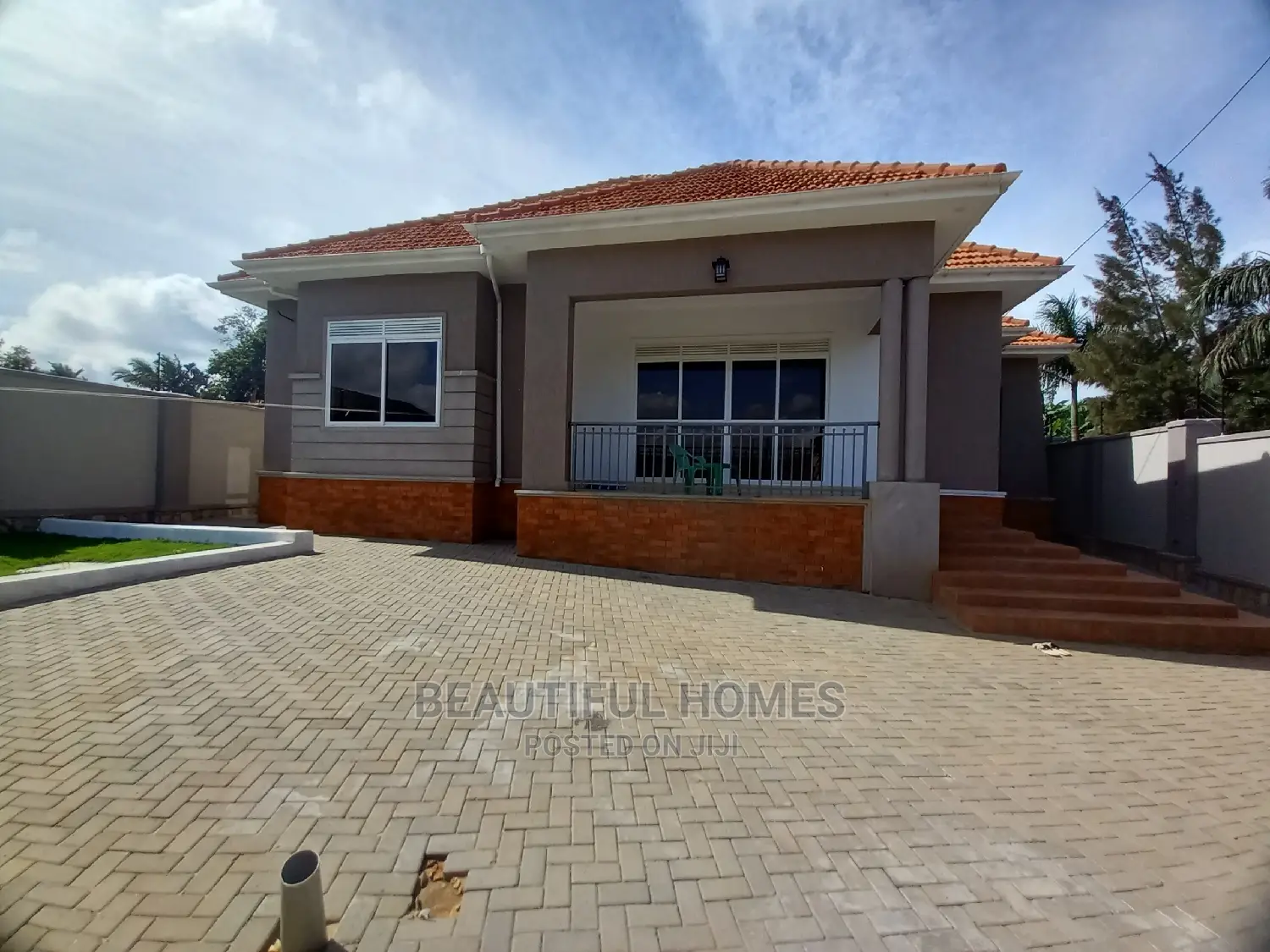 Furnished 4bdrm Bungalow in Kira Wealthy Estate for Sale