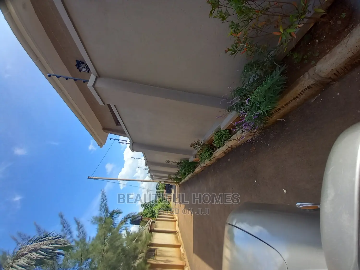 Furnished 4bdrm Bungalow in Kira Wealthy Estate for Sale