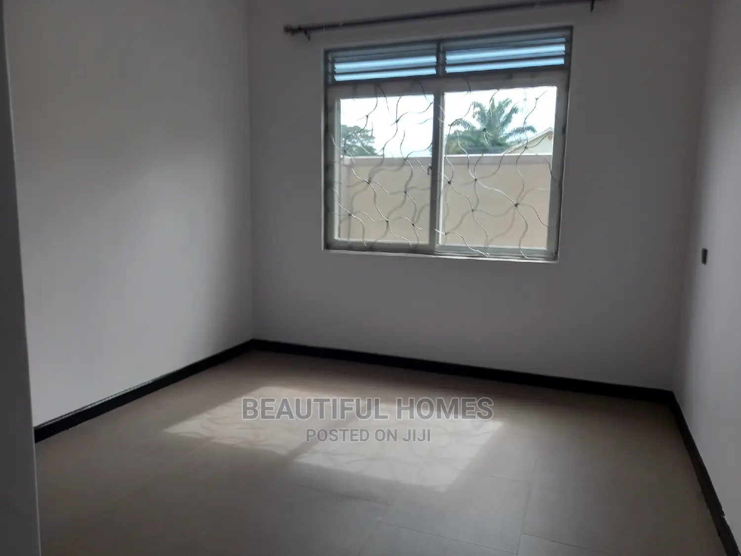 Furnished 4bdrm Bungalow in Kira for Sale