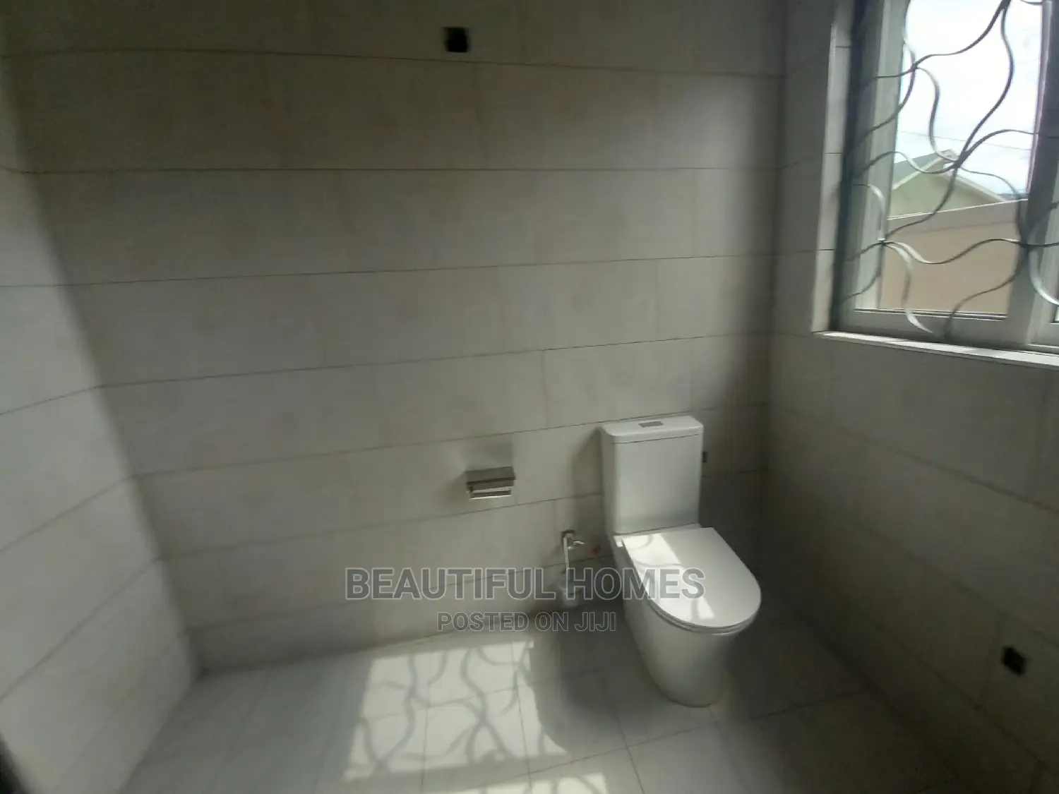Furnished 4bdrm Bungalow in Kira for Sale