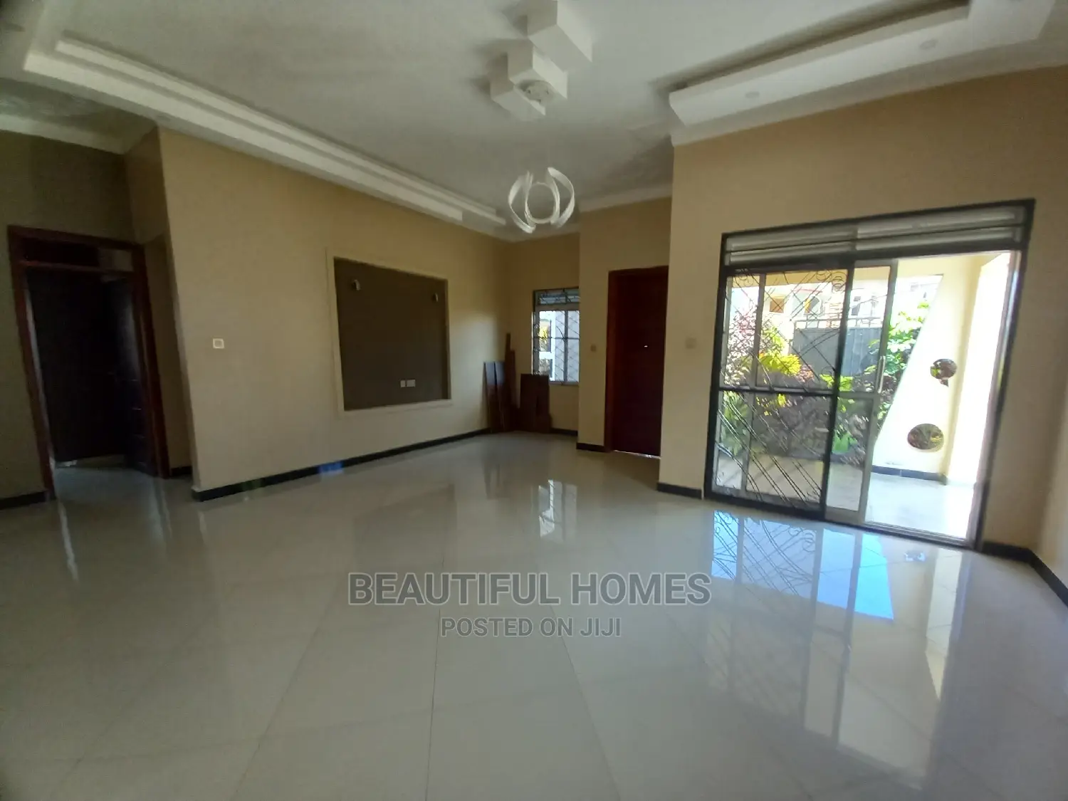 Furnished 4bdrm House in Kira Mamerito Road for Sale