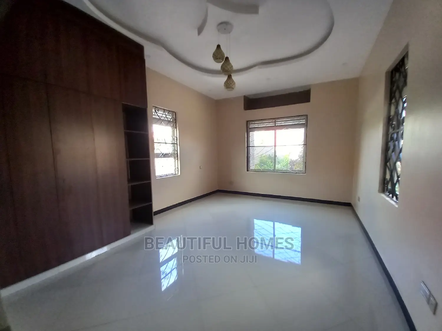 Furnished 4bdrm House in Kira Ministers for Sale