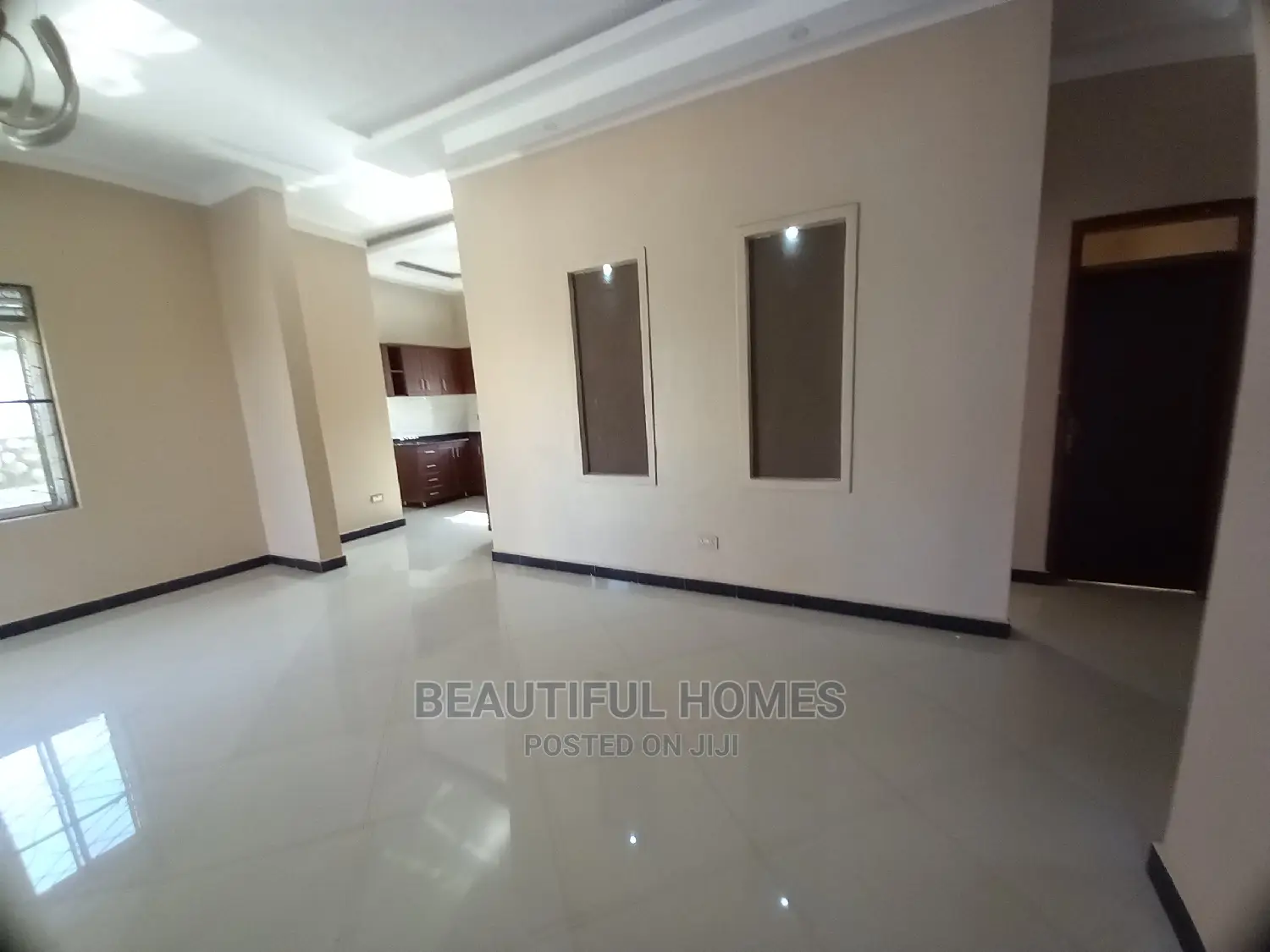Furnished 4bdrm House in Kira Tarmack Lane for Sale