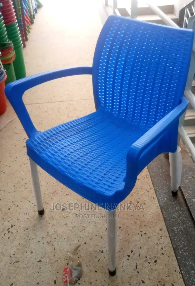 With Arms Chair