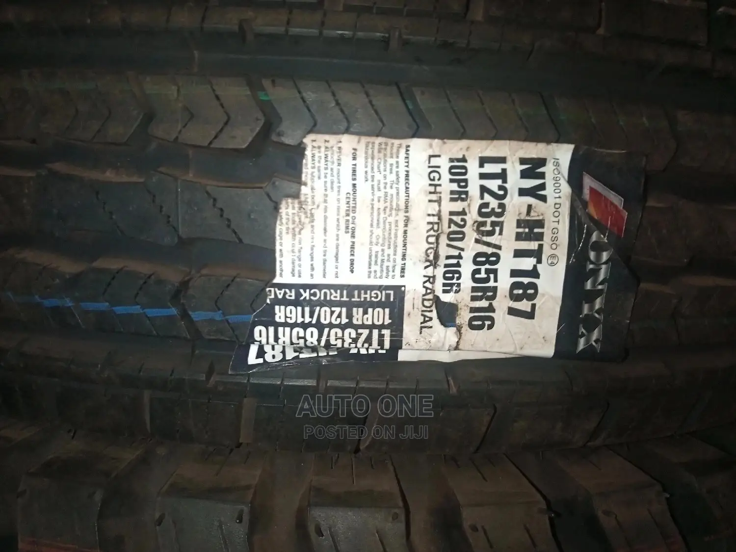 235/85/16 Onyx Tyres.