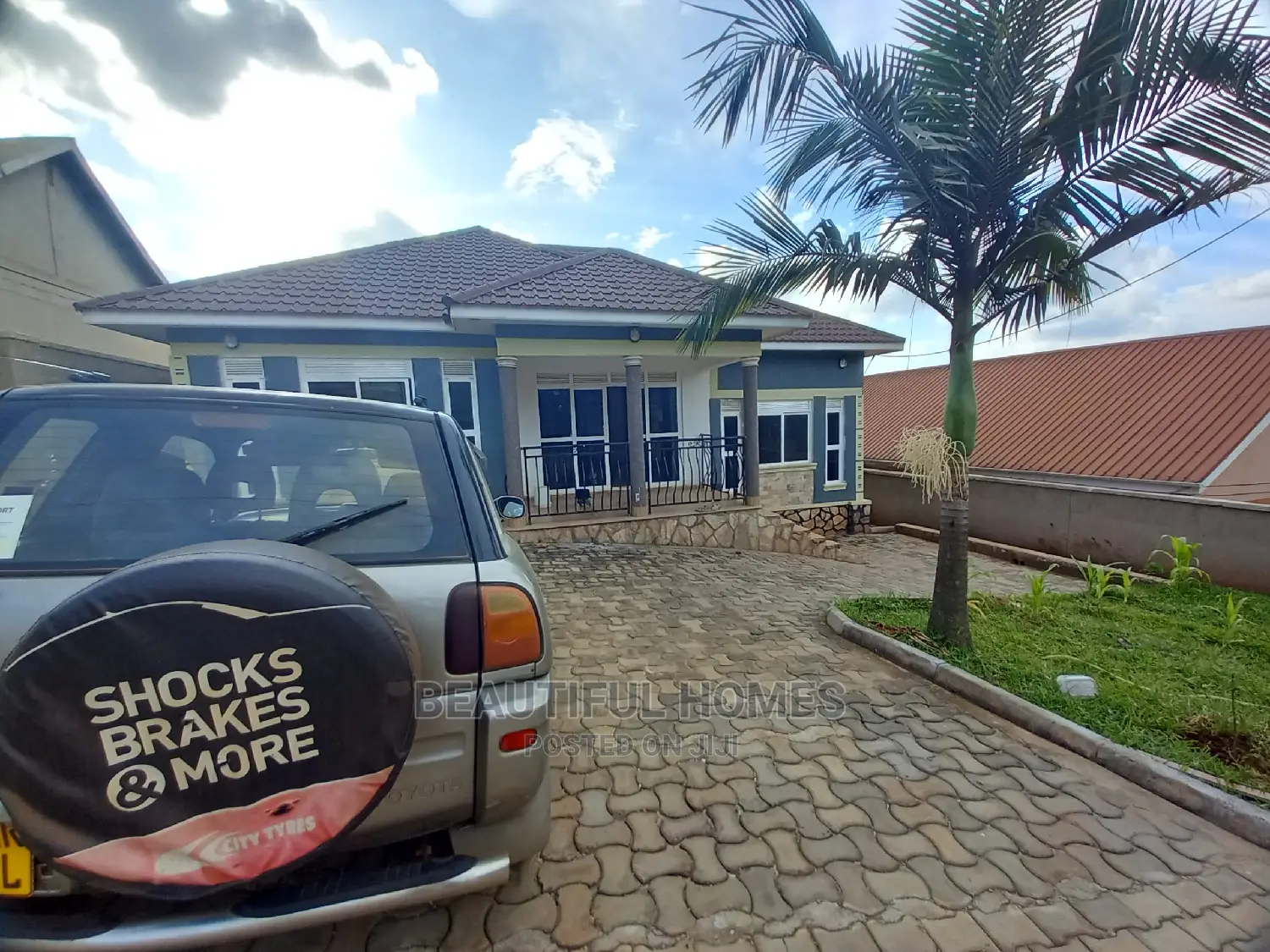 Furnished 3bdrm Bungalow in Kira Corporate for Sale