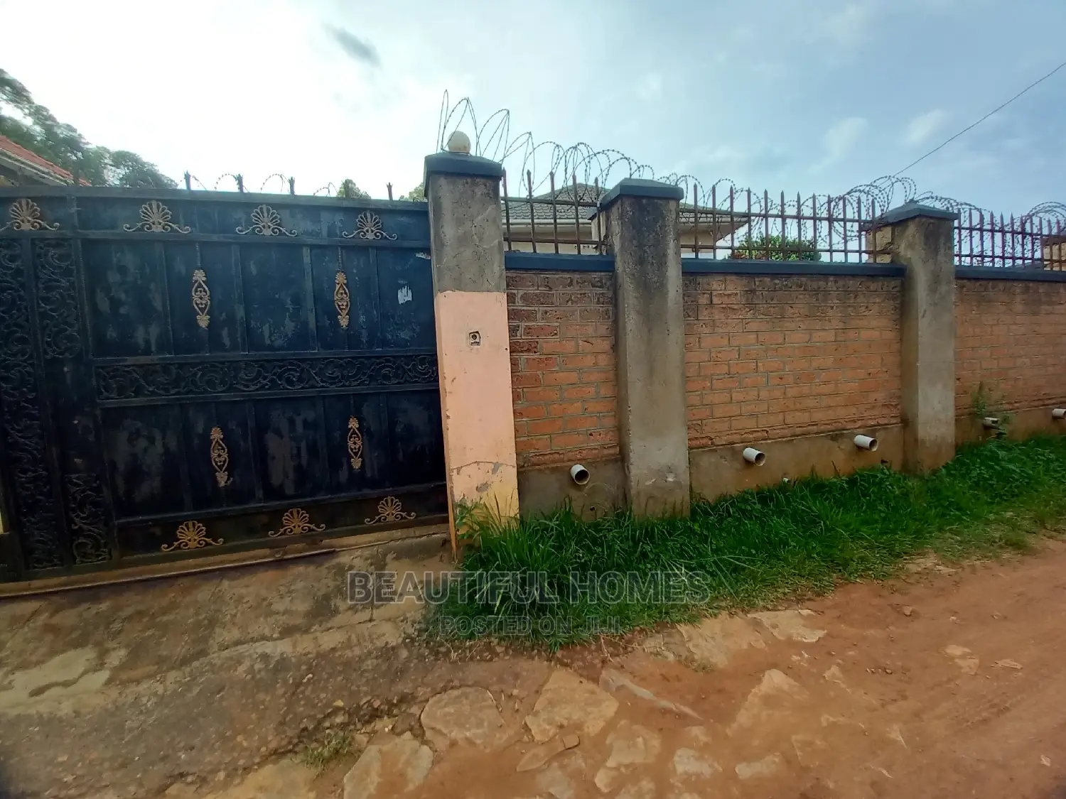 Furnished 4bdrm House in Kira Mulawa for Sale