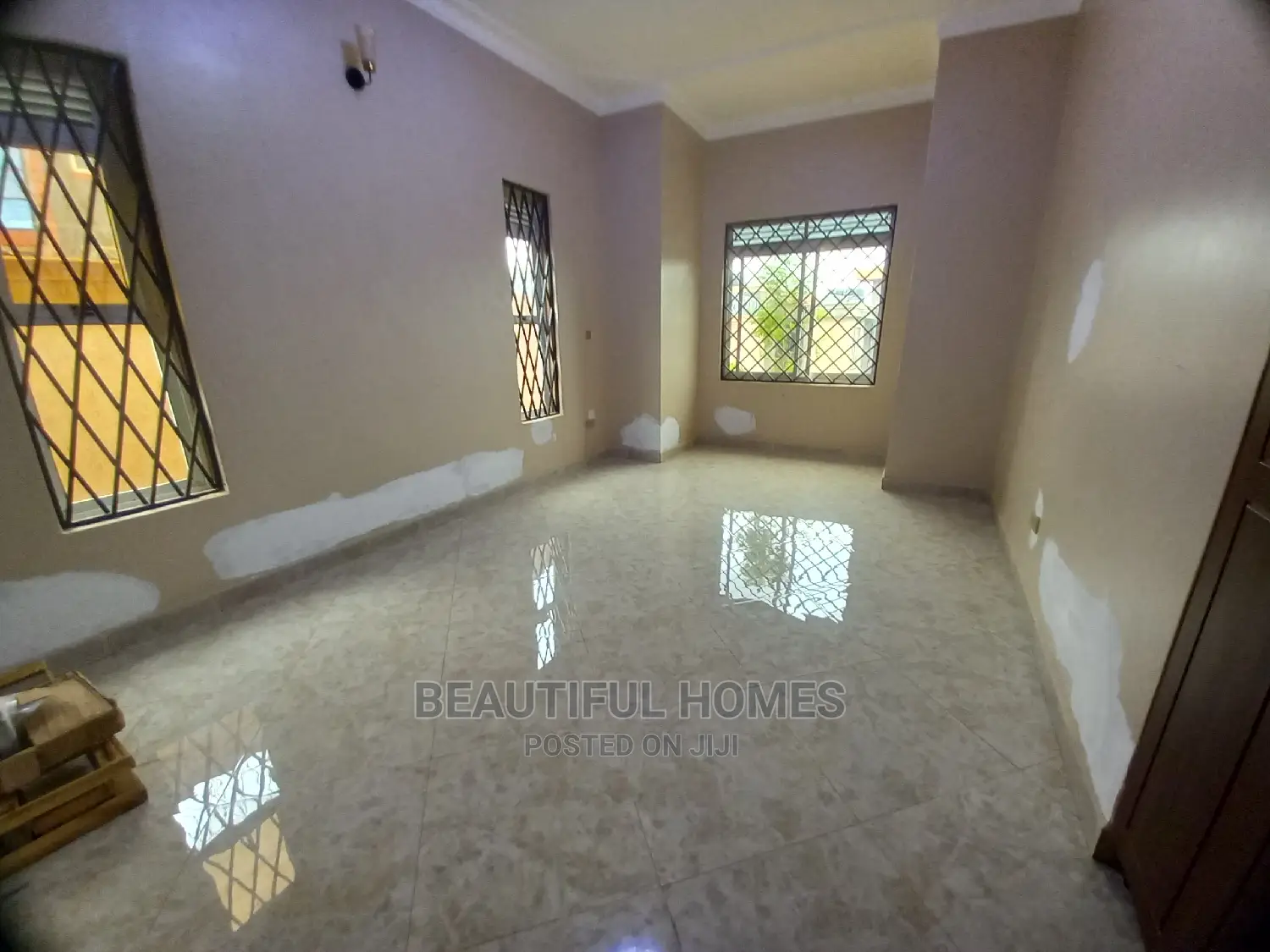 Furnished 4bdrm House in Kira Mulawa for Sale