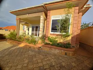 Furnished 4bdrm House in Kira Rich Class for Sale