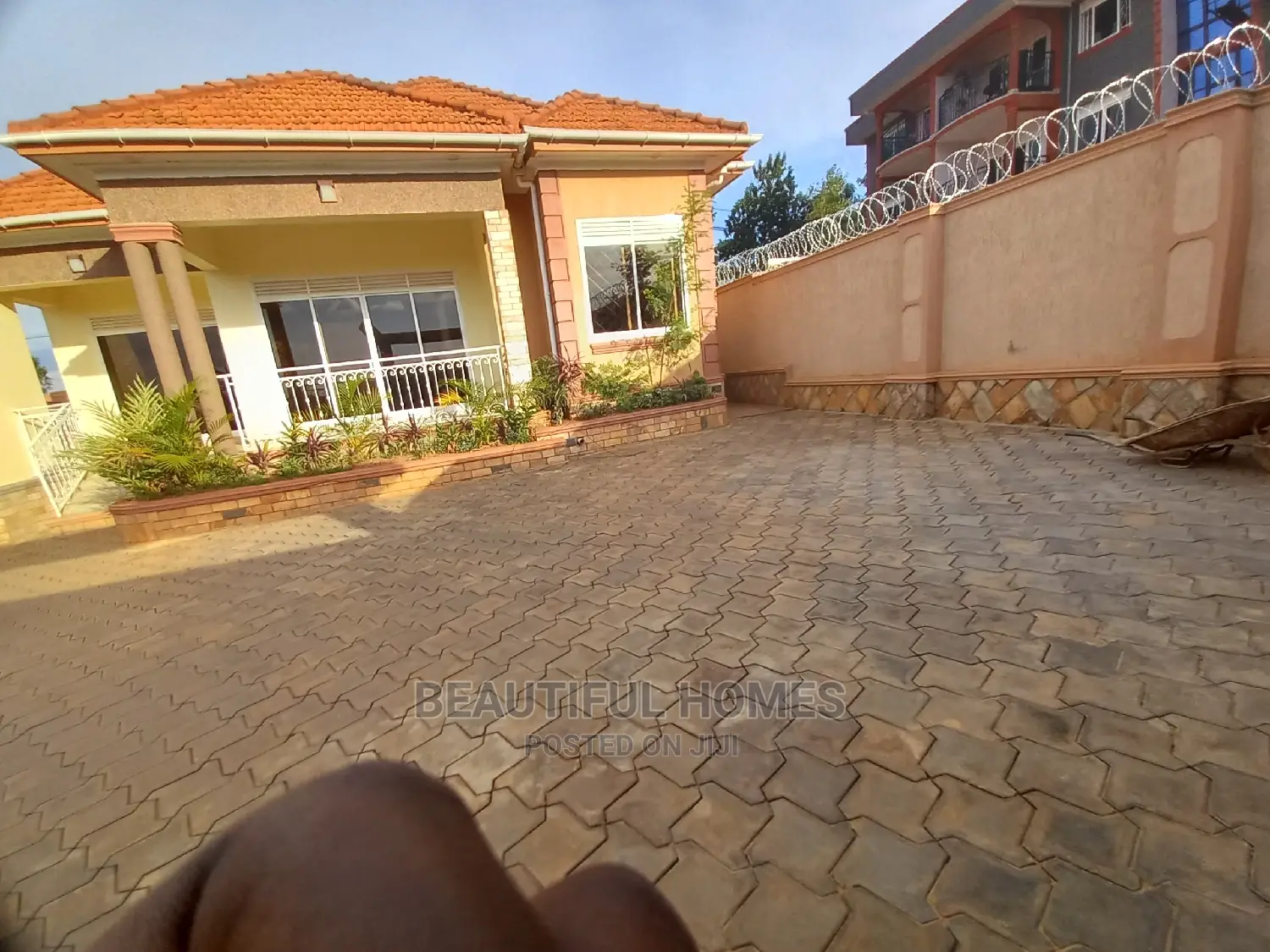 Furnished 4bdrm Bungalow in Kira Best Estate for Sale