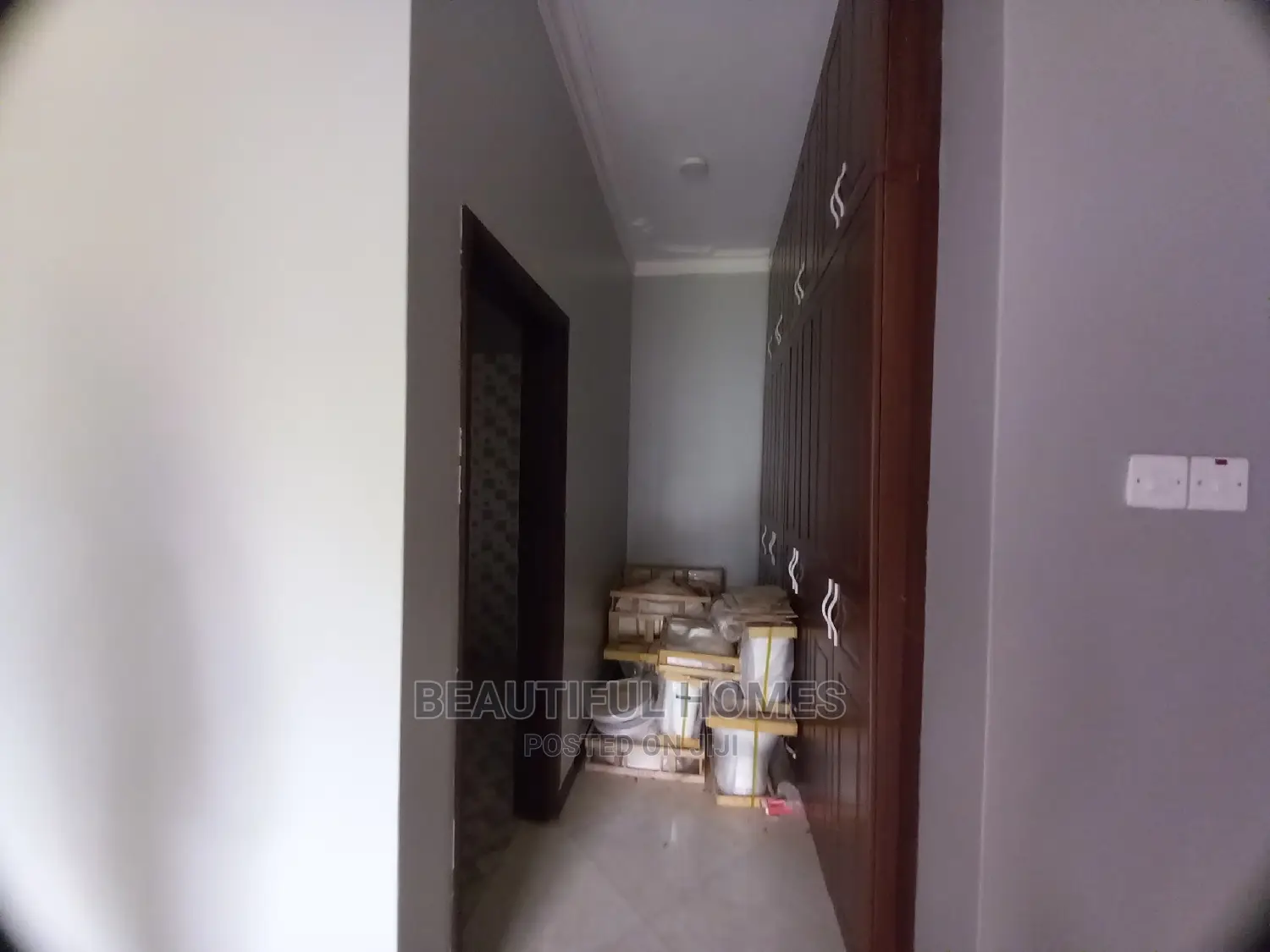 Furnished 4bdrm Bungalow in Kira Tarmacked for Sale