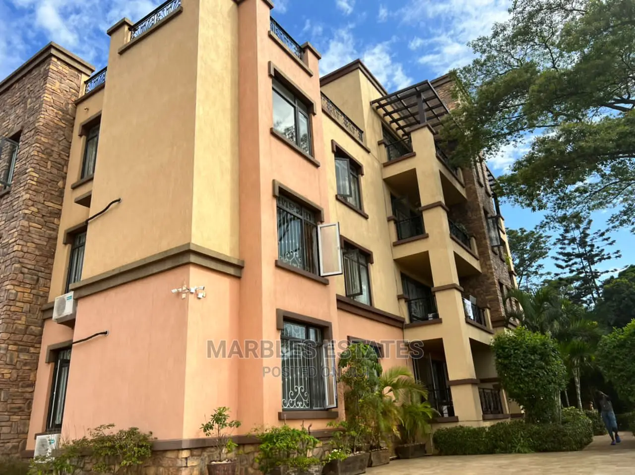 Furnished 3bdrm Apartment in Kololo, Central Division for Rent
