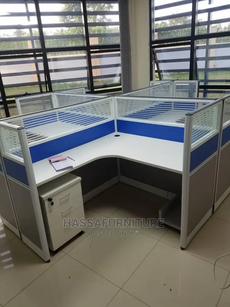 4seaters Working Station Oval Shape