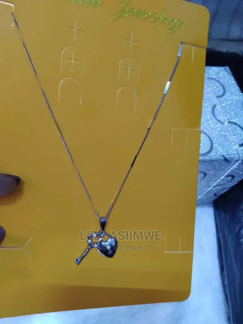 Simple Lady Necklaces Available