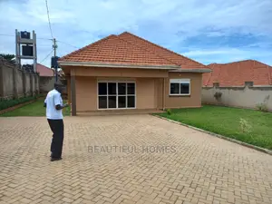 Furnished 4bdrm House in Kira for Sale