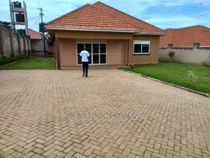Furnished 4bdrm House in Kira for Sale