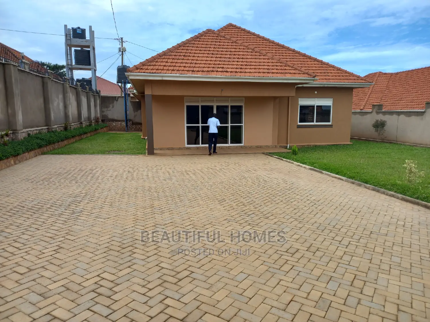 Furnished 4bdrm House in Kira, Central Division for Sale