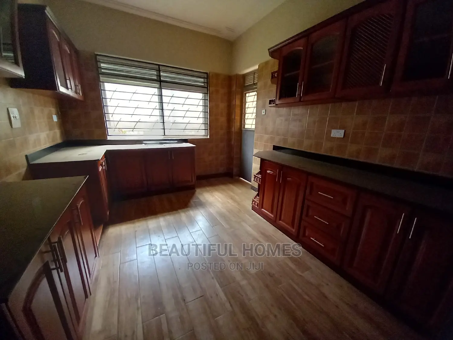 Furnished 4bdrm House in Kira, Central Division for Sale