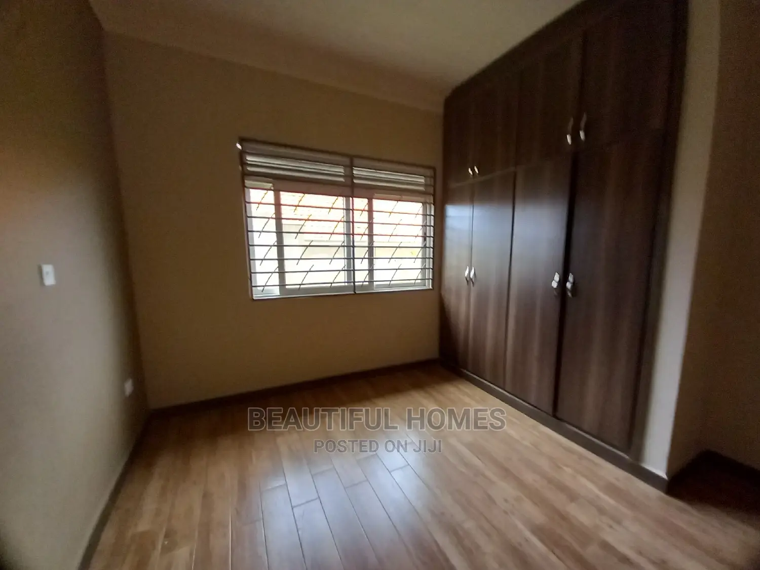 Furnished 4bdrm Bungalow in Kira Nice, Central Division for Sale