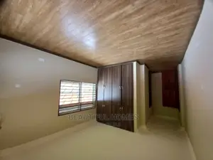 Furnished 4bdrm Bungalow in Kira for Sale