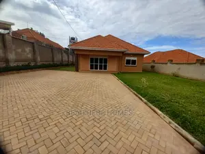 Furnished 4bdrm Maisonette in Kira for Sale
