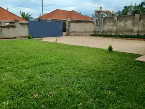 Furnished 4bdrm Bungalow in Kira Big Bungaloos for Sale